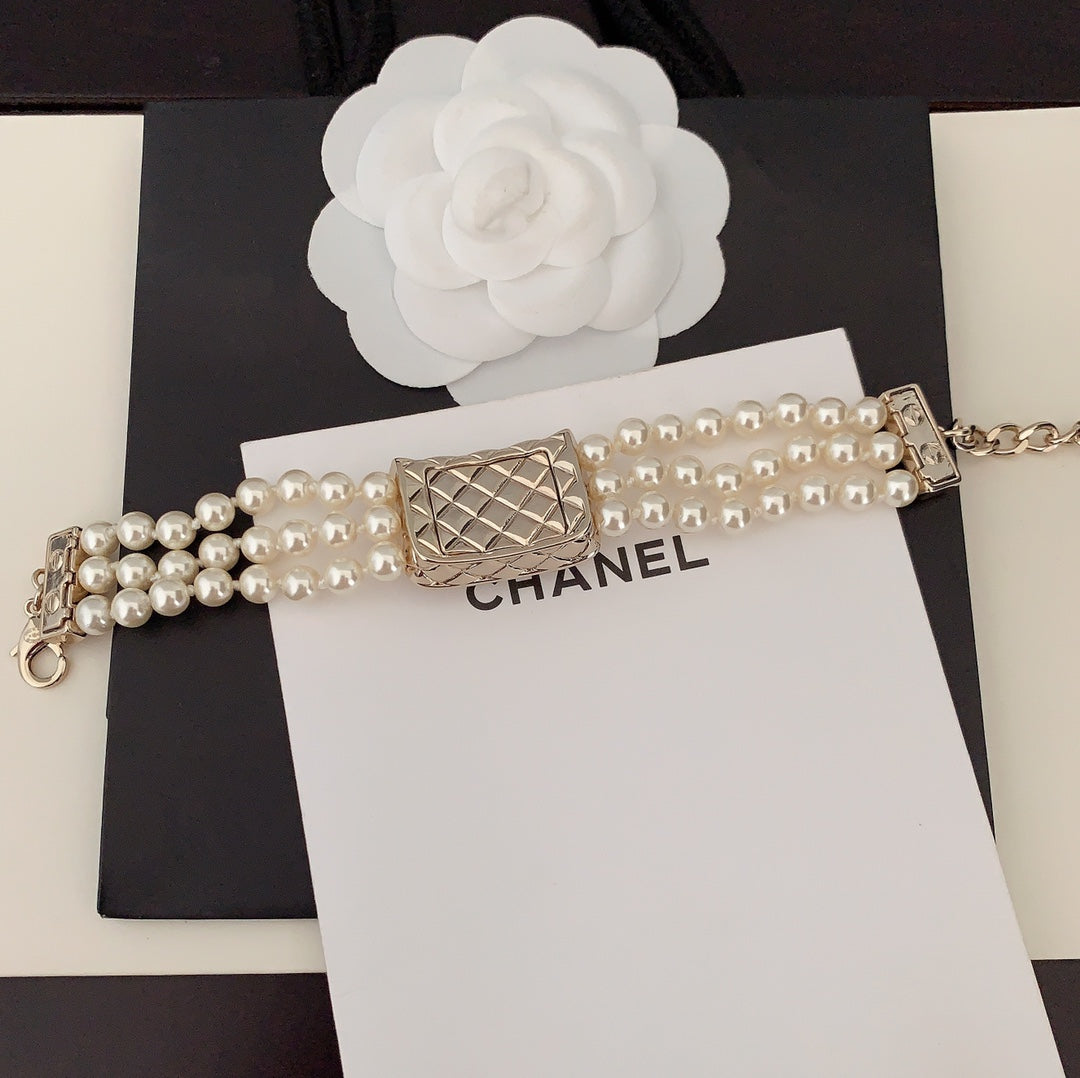 18K Chanel Bag Pearls Chain Bracelet