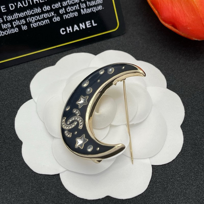 18K Chanel Moon Gold Brooch