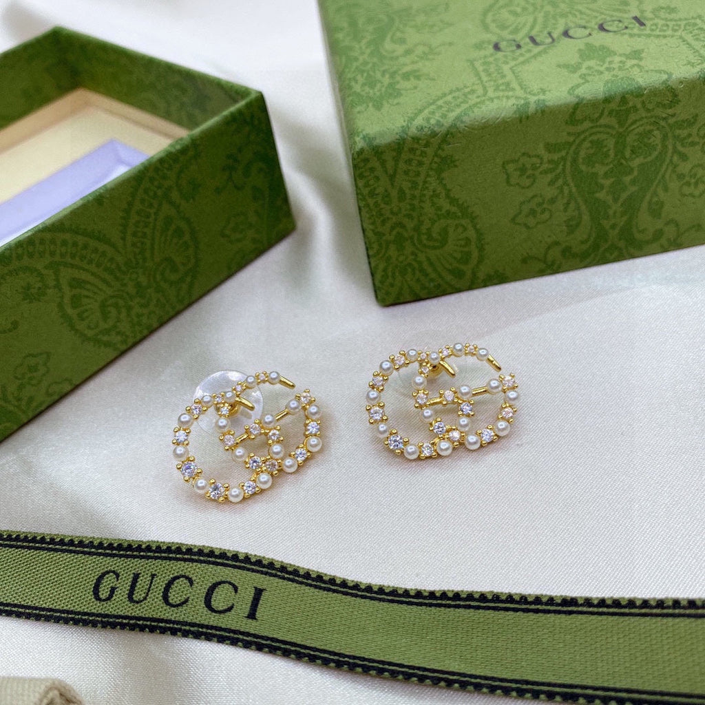 18K Gucci Pearls Earrings