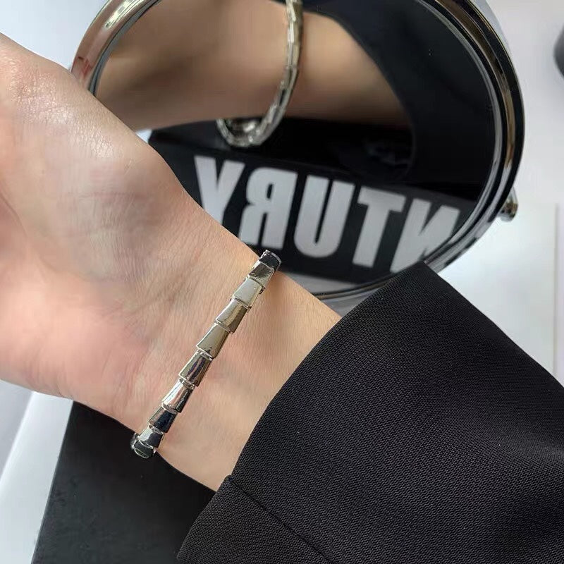 18K BVLGARI BV Serpenti Demi-Pave Diamonds Bracelet