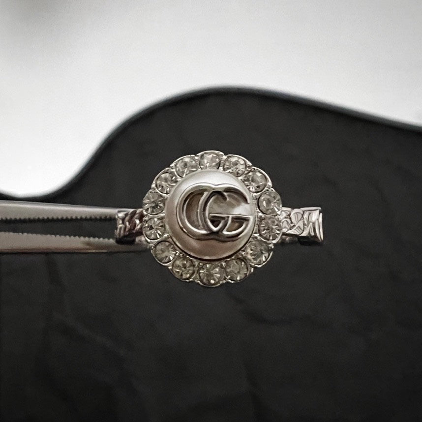 18K Gucci Pearl Ring
