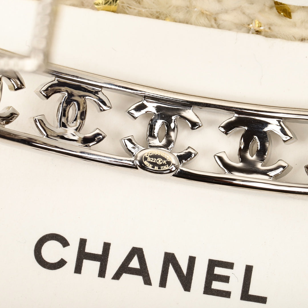 18K Chanel Open Cuff Bracelet