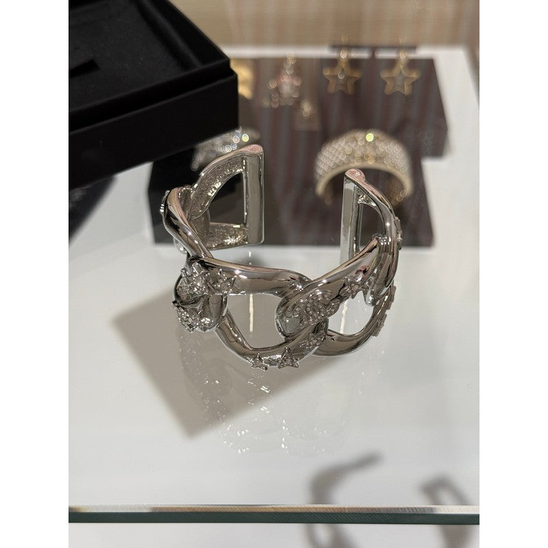 18K Chanel 25S Diamond Star Wide Gold Bracelet