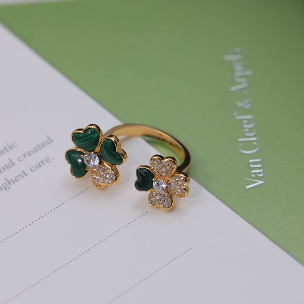 18K Van Cleef & Arpels Cosmos Between the Finger Diamond Ring