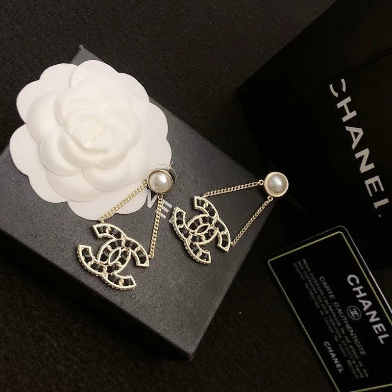 18K Chanel Pearl Gold Chain Earrings
