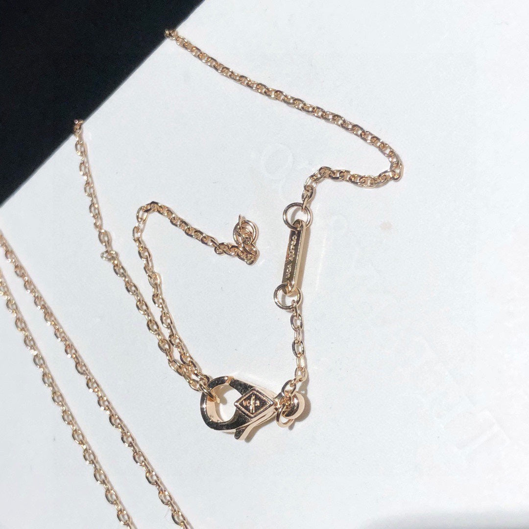 18K Van Cleef & Arpels Vintage Alhambra Pink Necklace