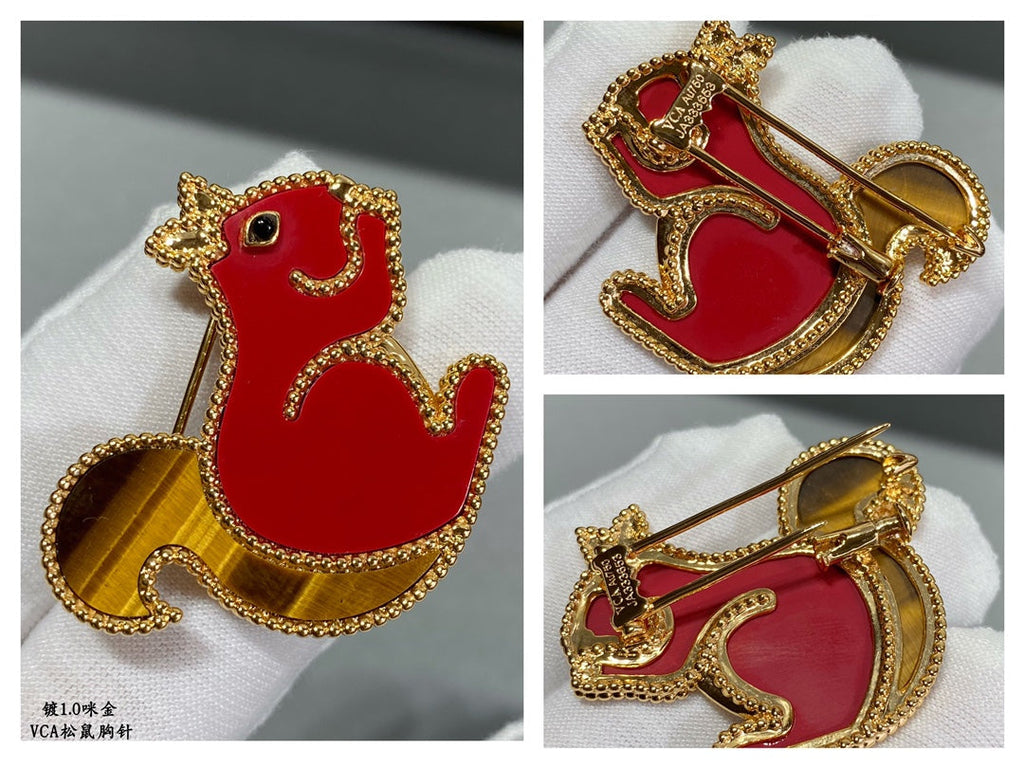 18K Van Cleef & Arpels Lucky Animals Squirrel Clip Brooch