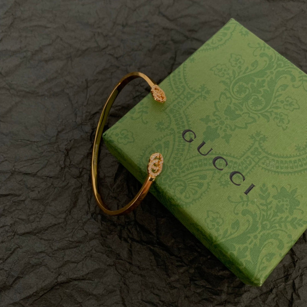 18K Gucci Running Diamond Cuff Bracelet