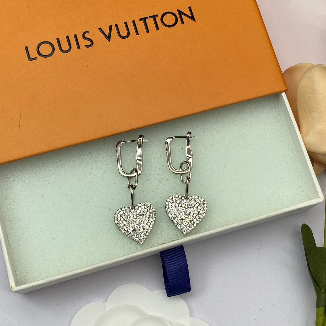 18K Louis Vuitton Diamond Heart Earrings