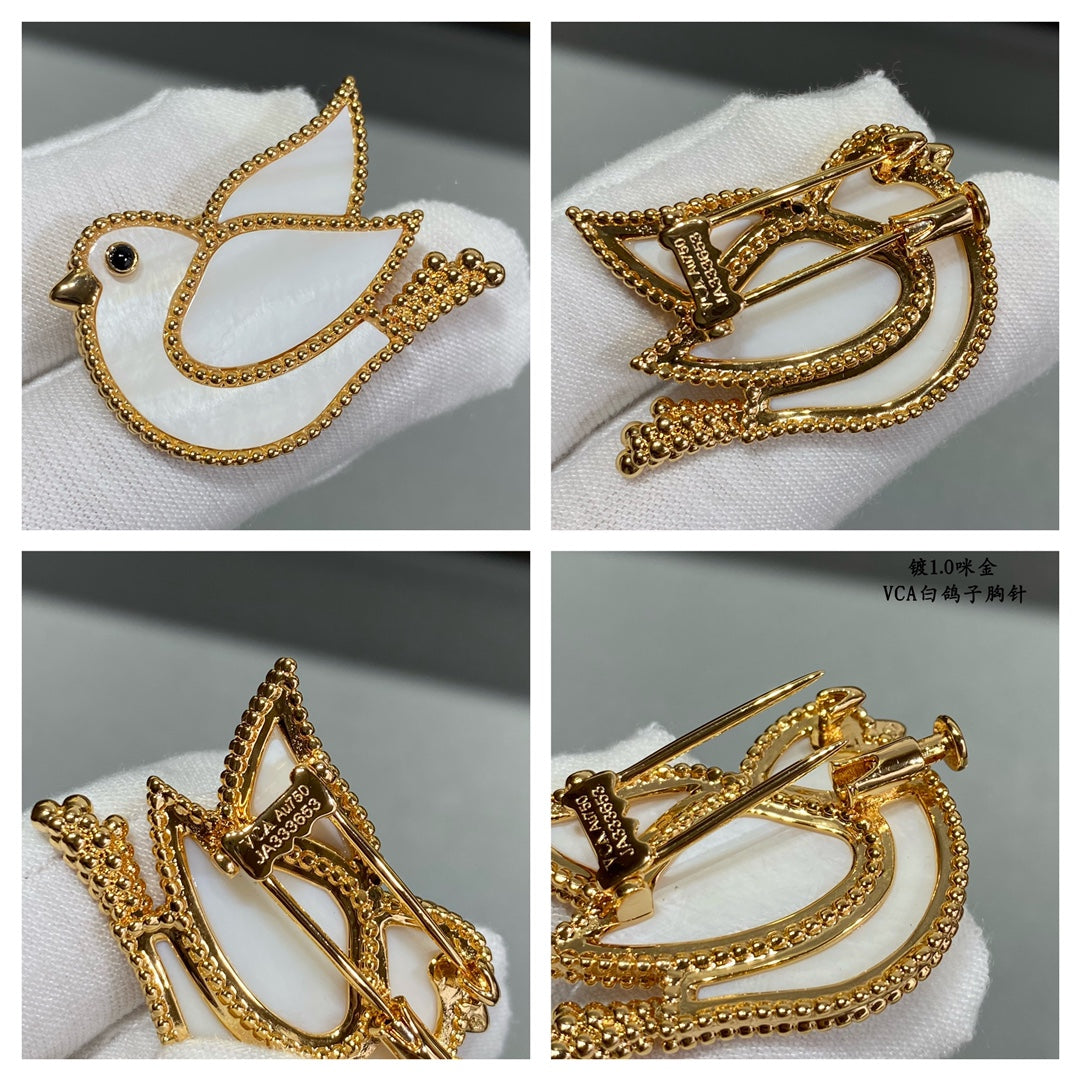 18K Van Cleef & Arpels Lucky Animals Dove Clip Brooch