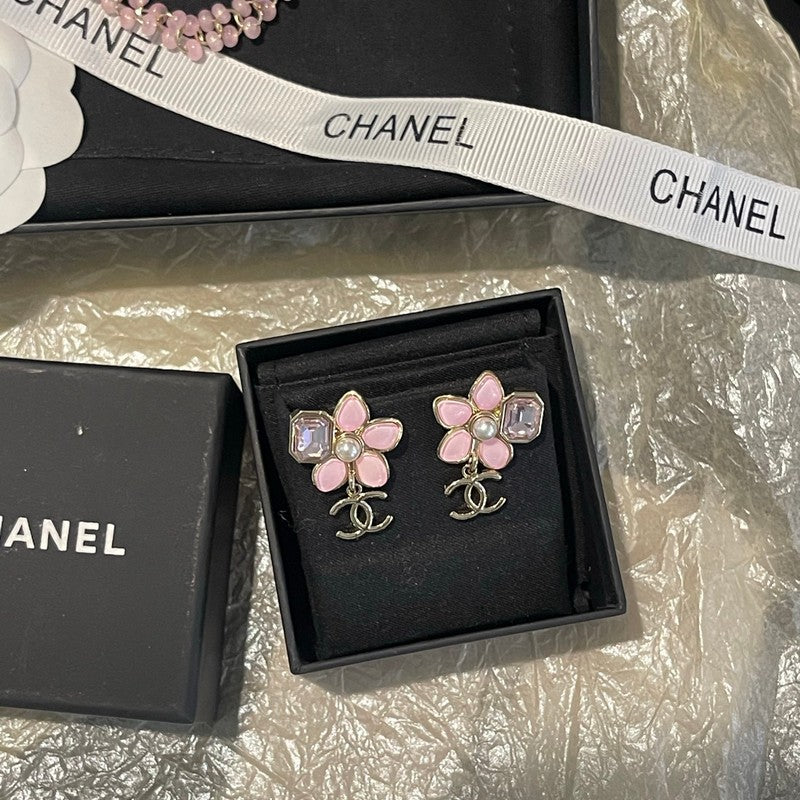 18K Chanel Pink Flower Gold Earring