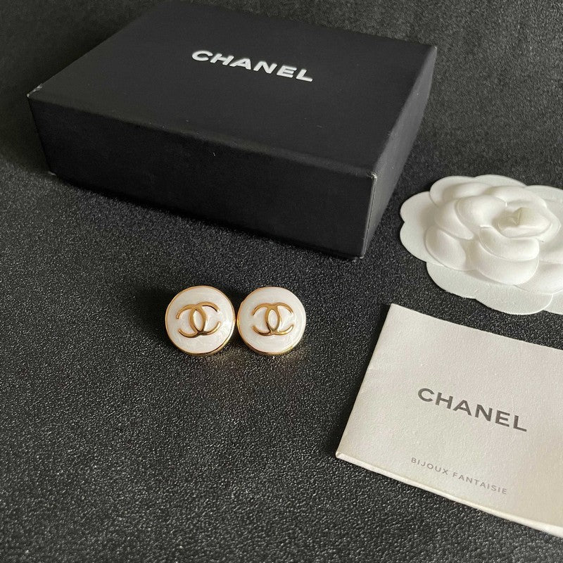 18K Chanel Black & White Round Gold Earrings
