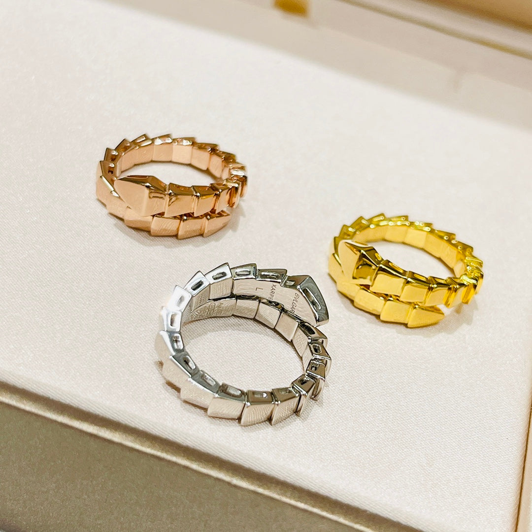 18K BVLGARI BV Serpenti Viper Ring