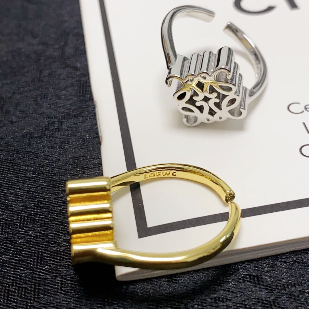 18K Loewe Anagram Single Anagram Ring