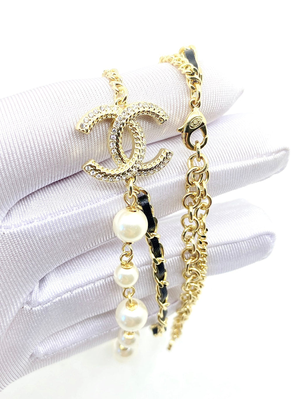 18K Chanel Pearls & Leather Necklace