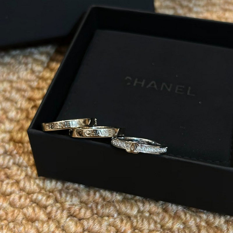 18K Chanel 26P Diamond Set Ring