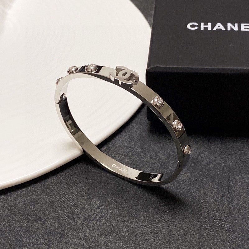18K Chanel Vintage Diamond Bracelet
