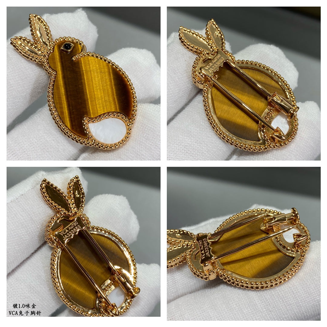 18K Van Cleef & Arpels Lucky Animals Rabbit Clip Brooch