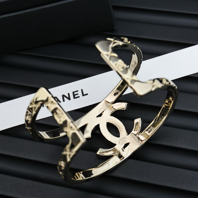 18K Chanel 2025 Strass Cuff Bracelet