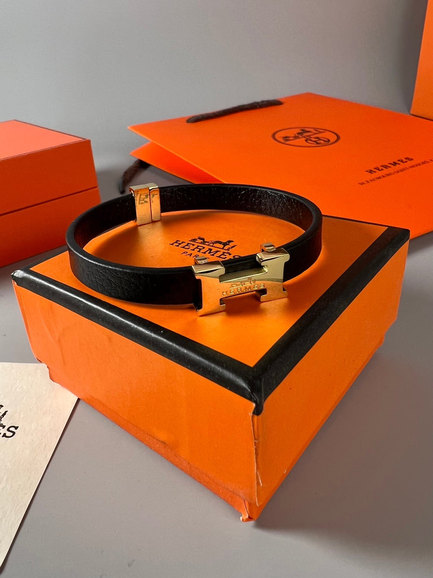18K Belt Black Hermes Bracelet