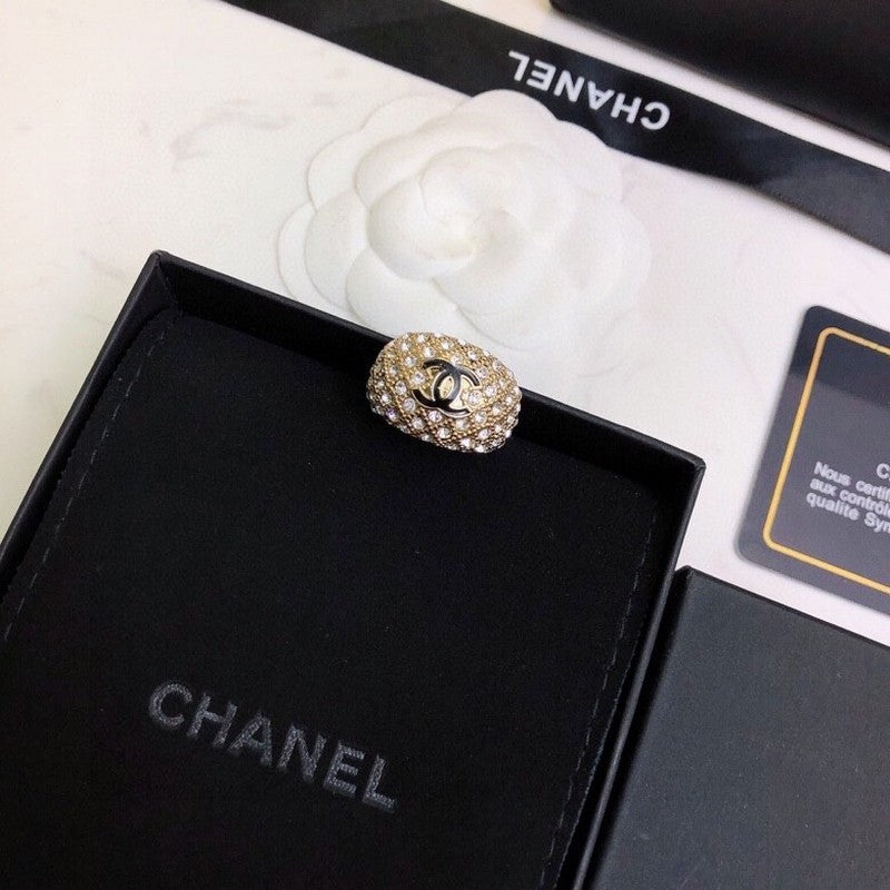 18K Chanel 26C Diamond Ring
