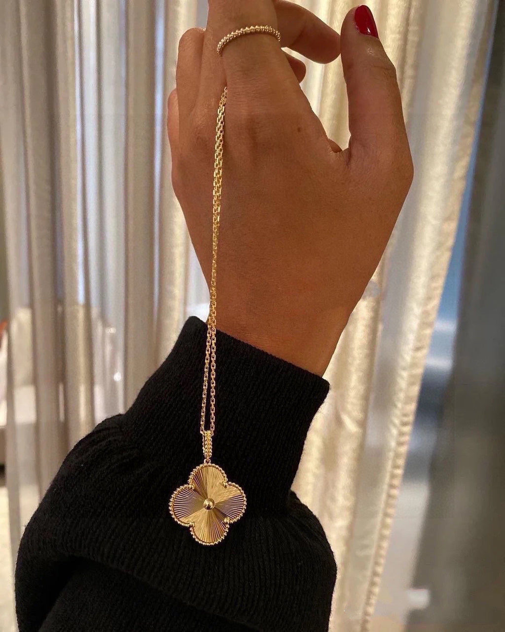 18K Van Cleef & Arpels Magic Alhambra Necklace
