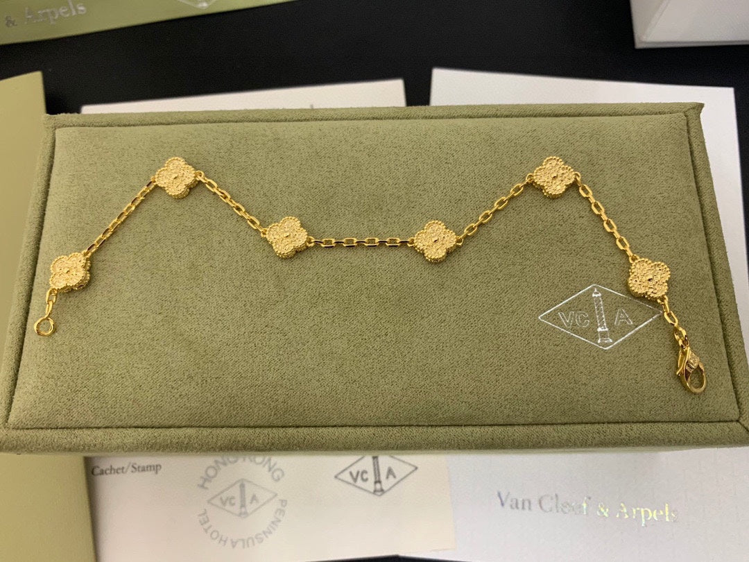 18K Van Cleef & Arpels Sweet Alhambra Six Motifs Bracelet