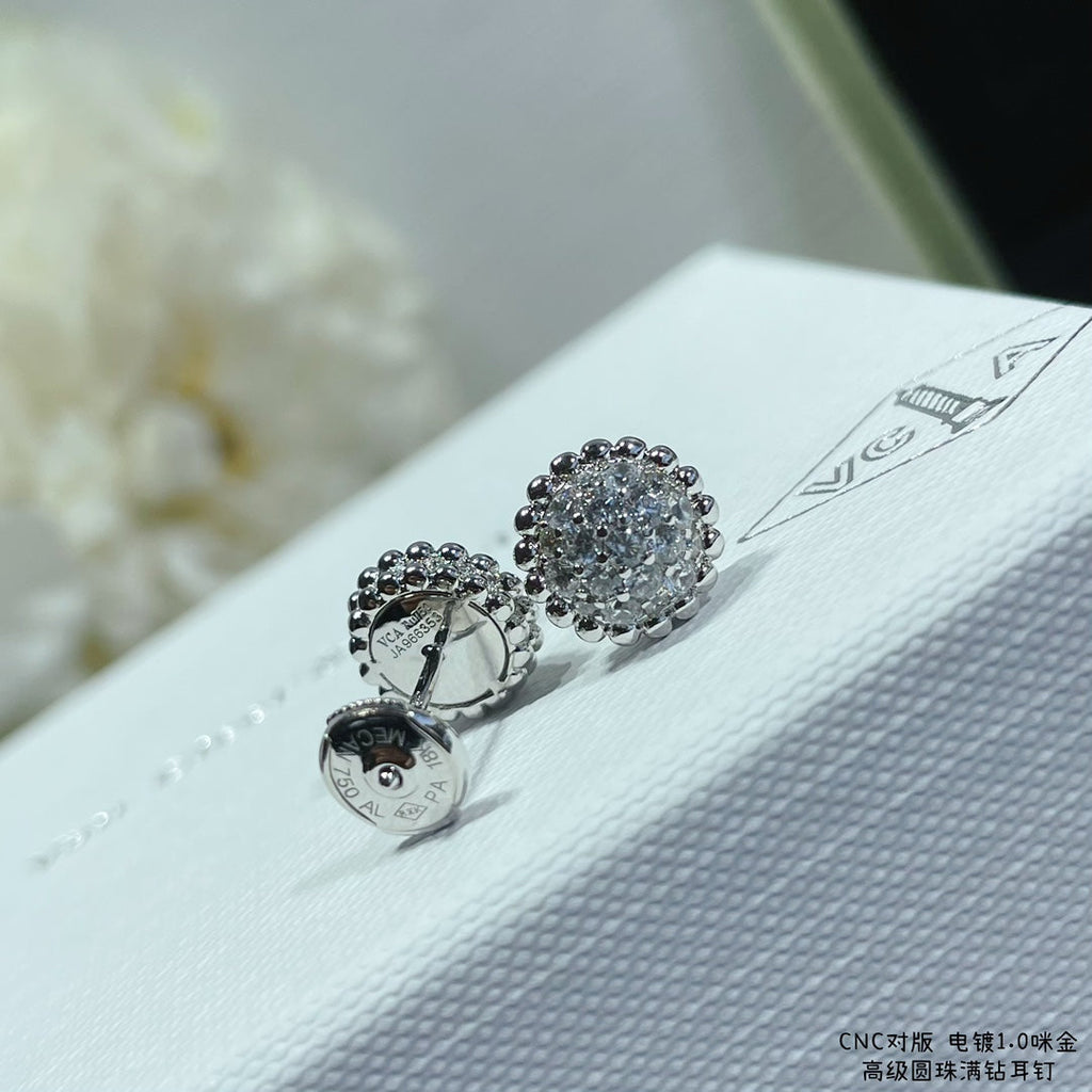18K Van Cleef & Arpels Perlee Diamonds Earrings