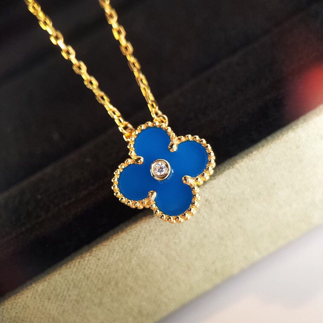 18K Van Cleef & Arpels Vintage Alhambra Agent Clover Necklace
