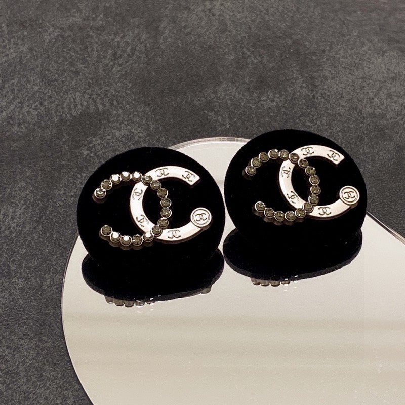 18K Chanel Black Earrings