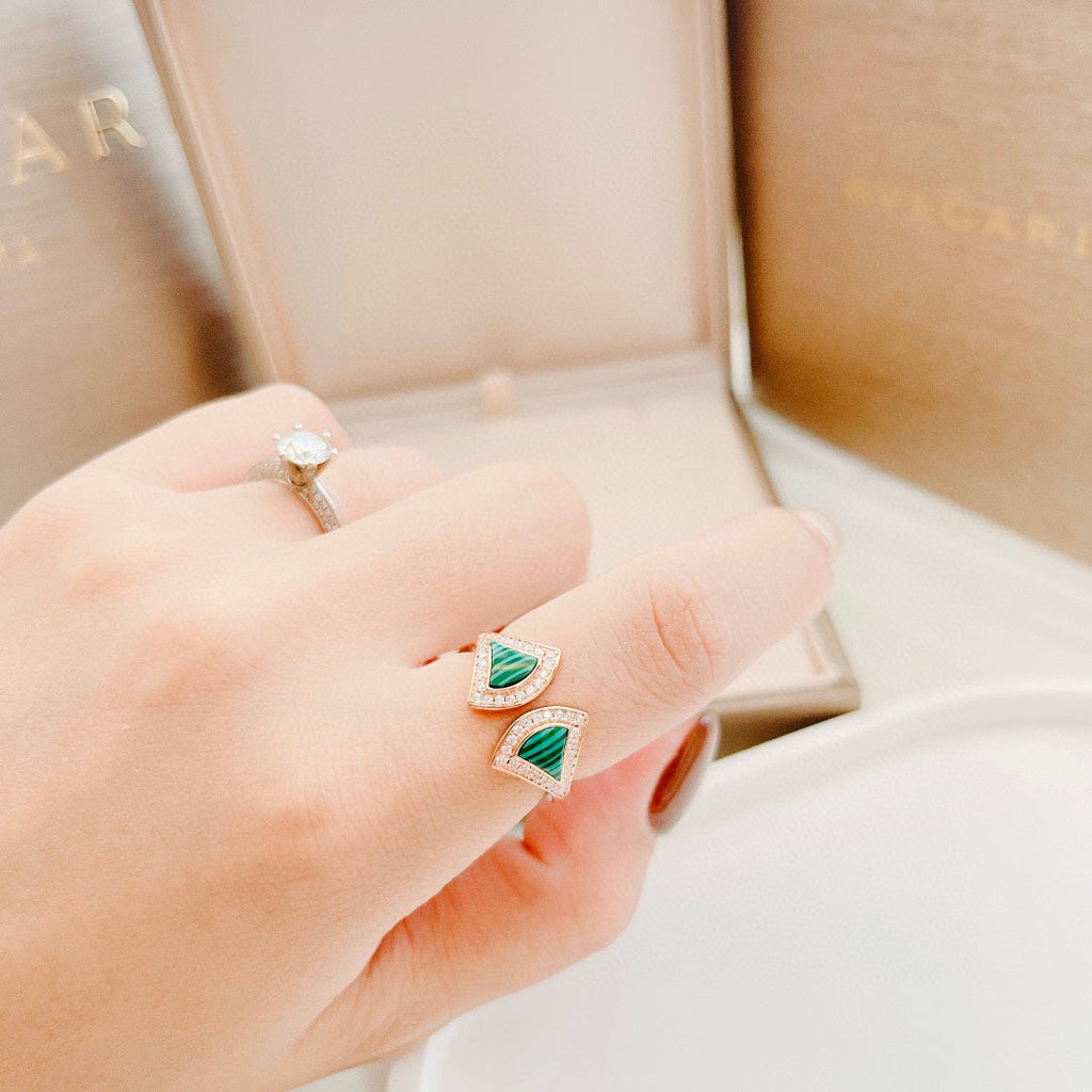 18K BVLGARI Divas' Dream Malachite Ring