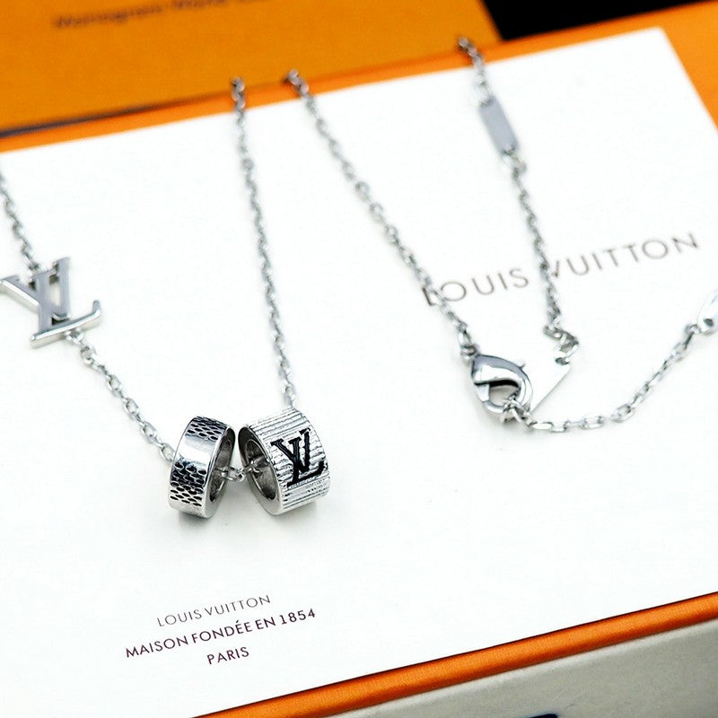 18K Louis Vuitton Damier Rings Pendant Necklace