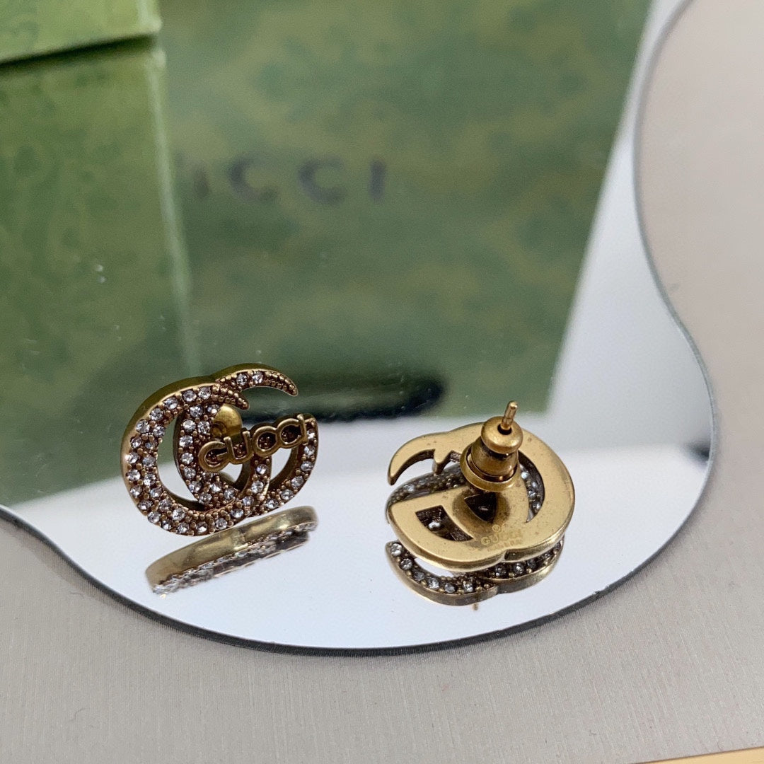 18K Gucci Logo Diamonds Earrings