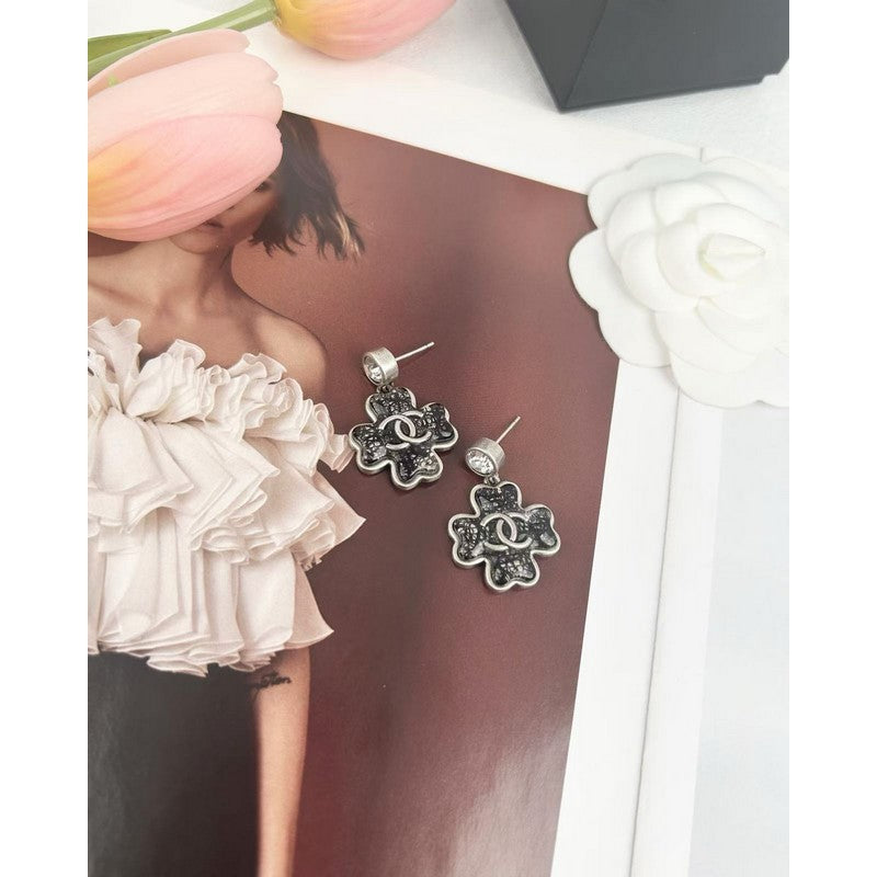 18K Chanel Black Four-Leaf Clover Earrings