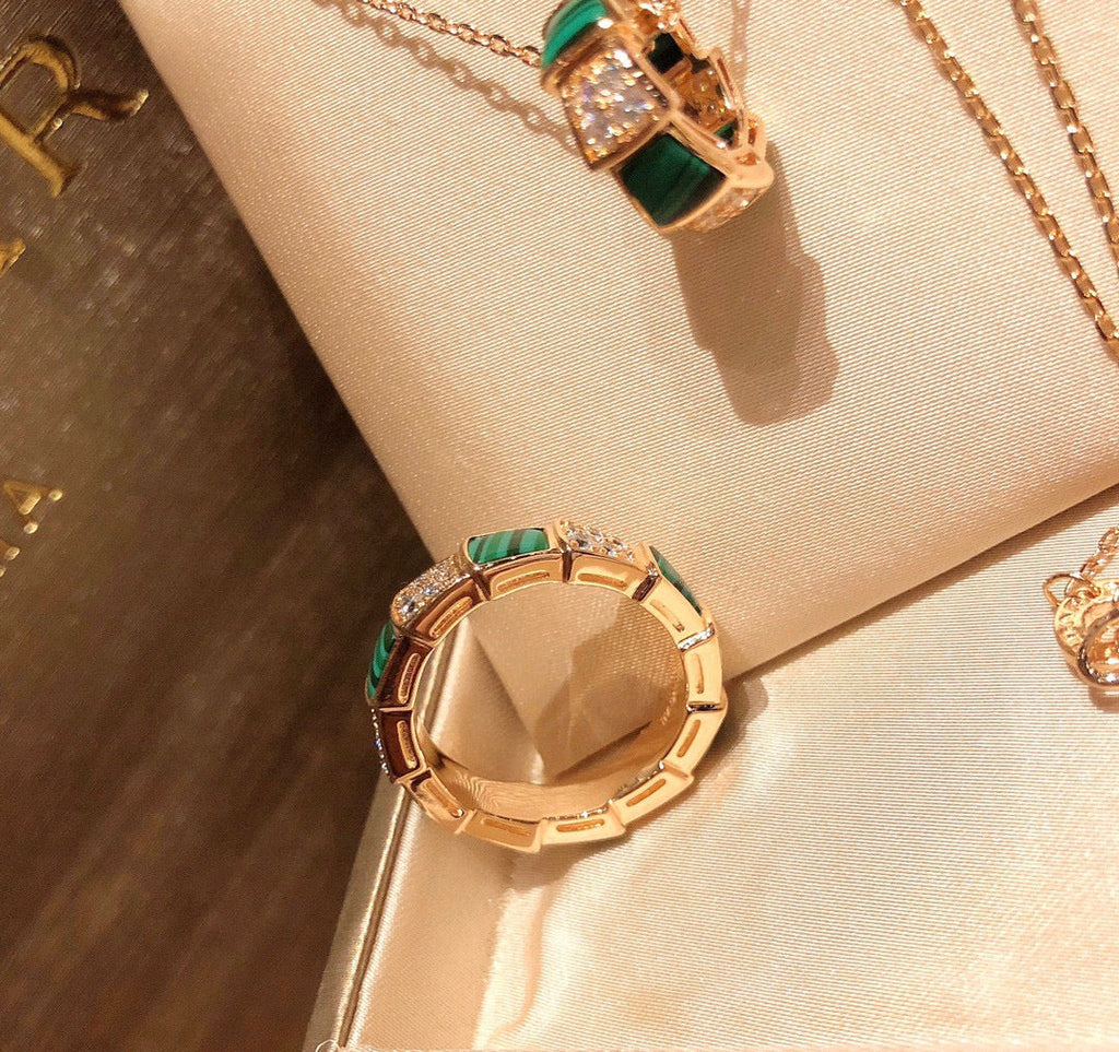 18K BVLGARI BV Serpenti Viper Malachite Ring