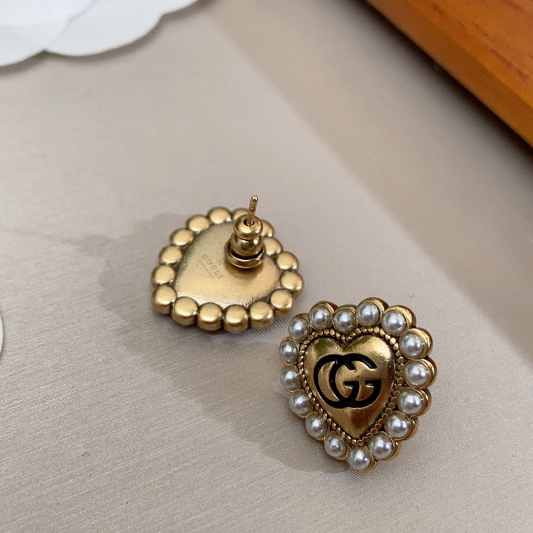 18K Gucci Heart Pearl Earrings