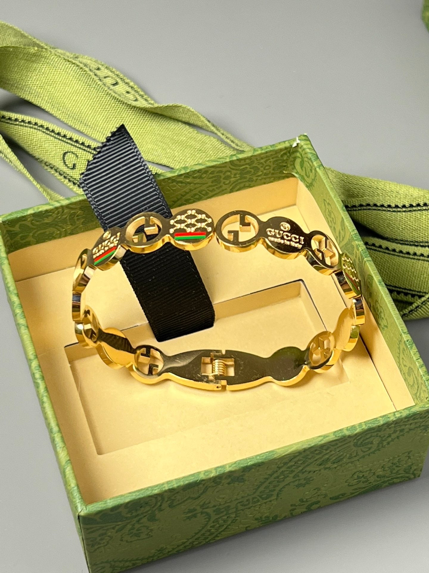 18K Gucci Vintage Bracelet
