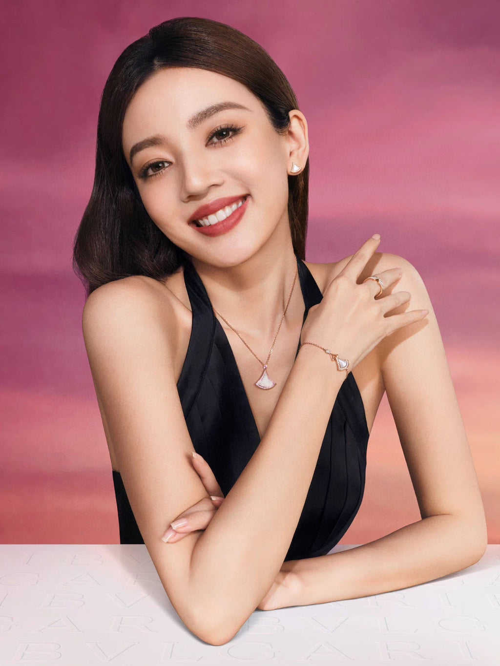 18K BVLGARI BV Divas' Dream Pearl Bracelet