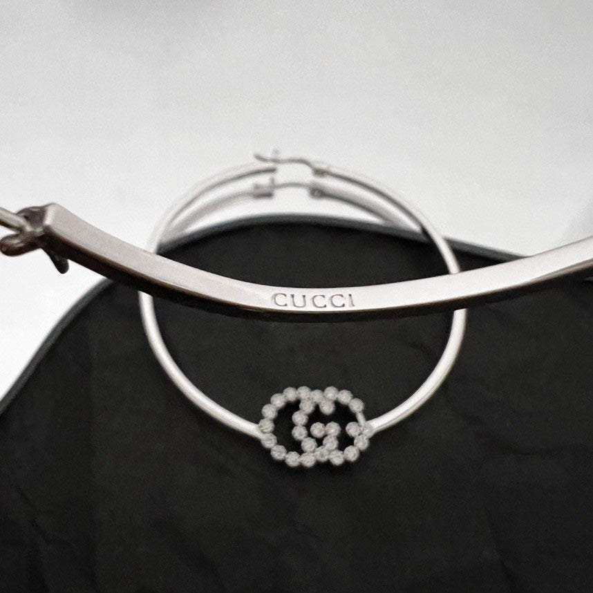 18K Gucci Running Diamond Bracelet