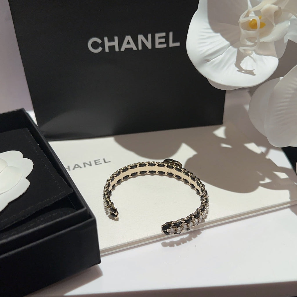 18K Chanel Cuff Strass Open Bracelet