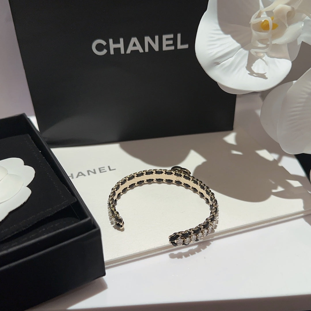 18K Chanel Cuff Strass Open Bracelet