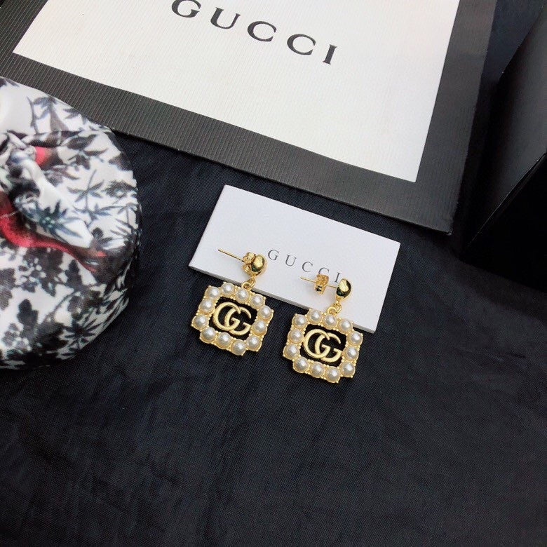 18K Gucci Square Pearls Earrings