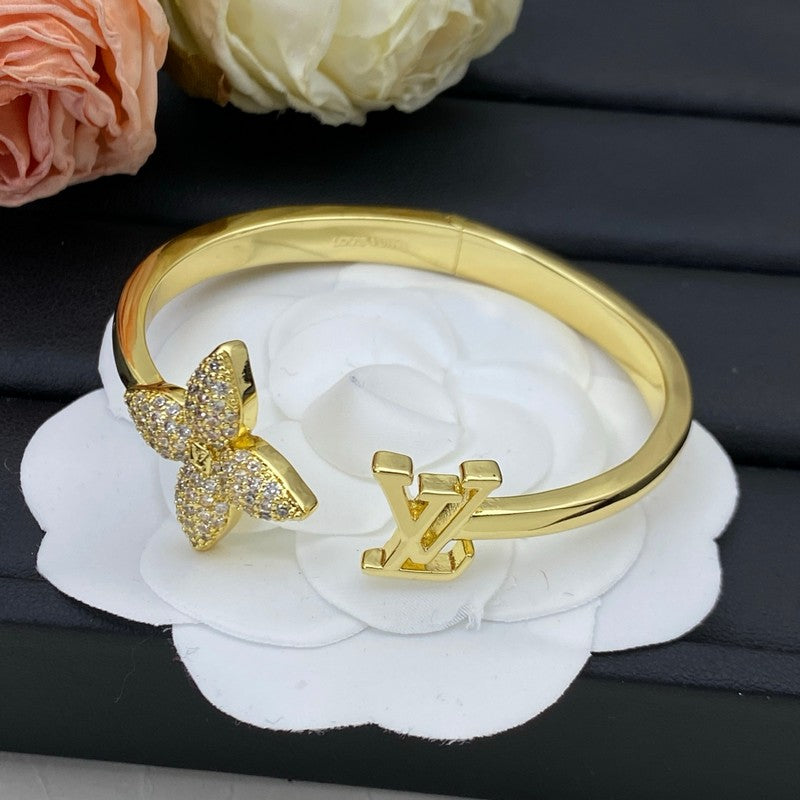 18K Louis Vuitton Blossom Open Bracelet