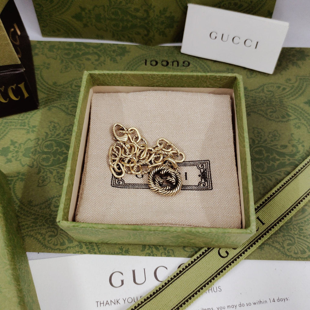 18K Gucci Striped Pendant Bracelet