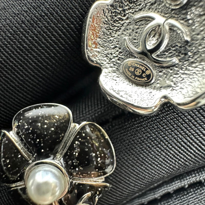 18K Chanel 26C Black Camellia Pearl Earrings