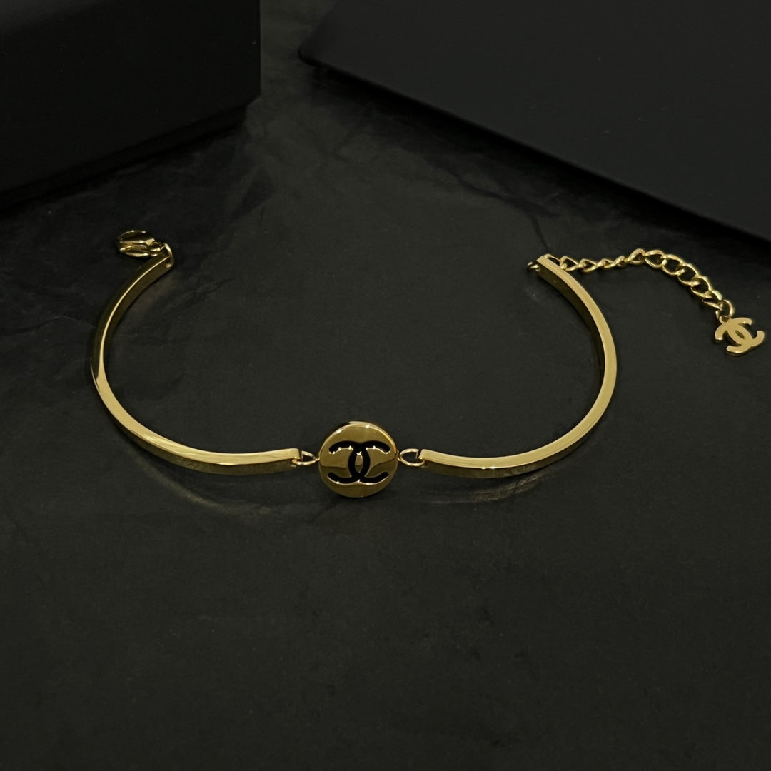 18K Chanel Vintage Bracelet