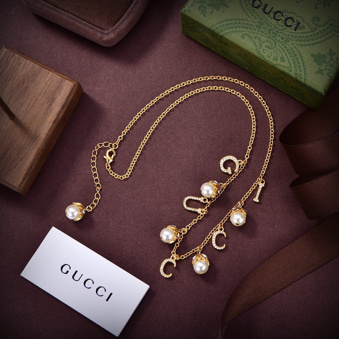 18K Gucci Fashion Show Chain Necklace