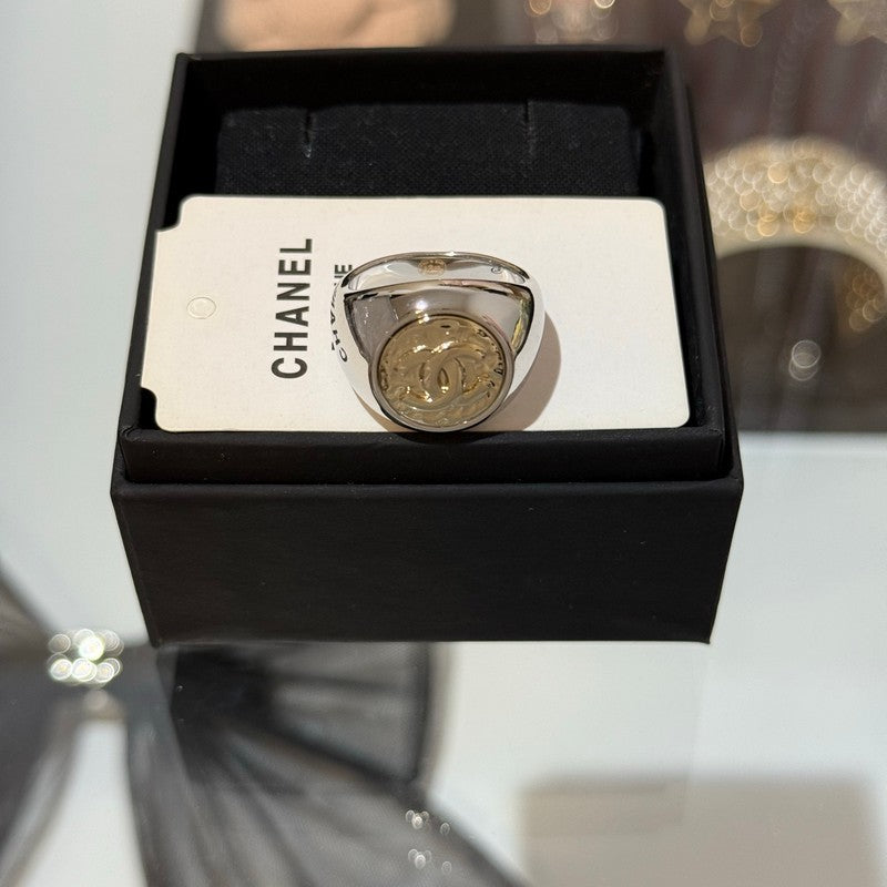 18K Chanel 25K Black Gold Heart Ring