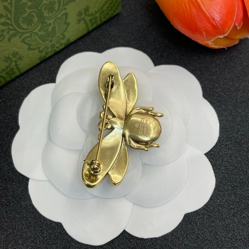 18K Gucci Red Bee Diamond Brooch