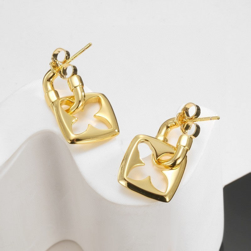 18K Louis Vuitton Blossom Earrings